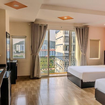 Melyna Hotel Nha Trang Beach Экстерьер фото